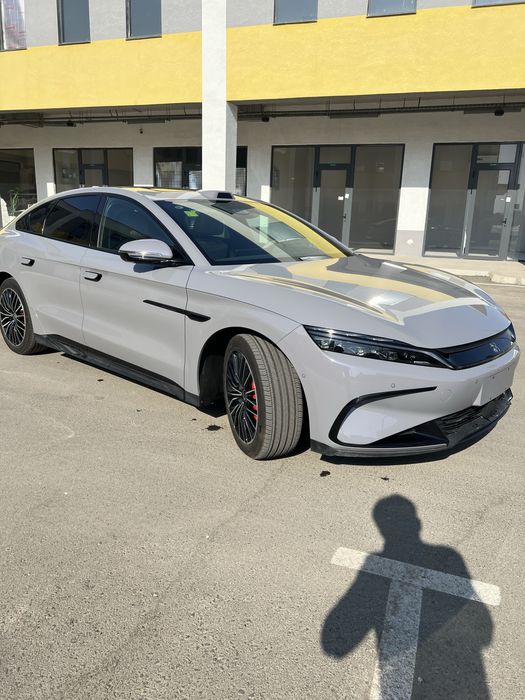 BYD HAN 701km