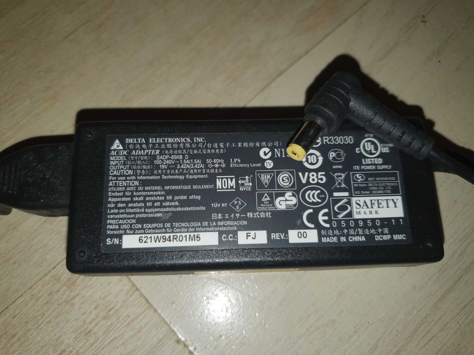 Incarcator alimentator original Acer Delta 65W 19V 3.42A SADP-65KB D