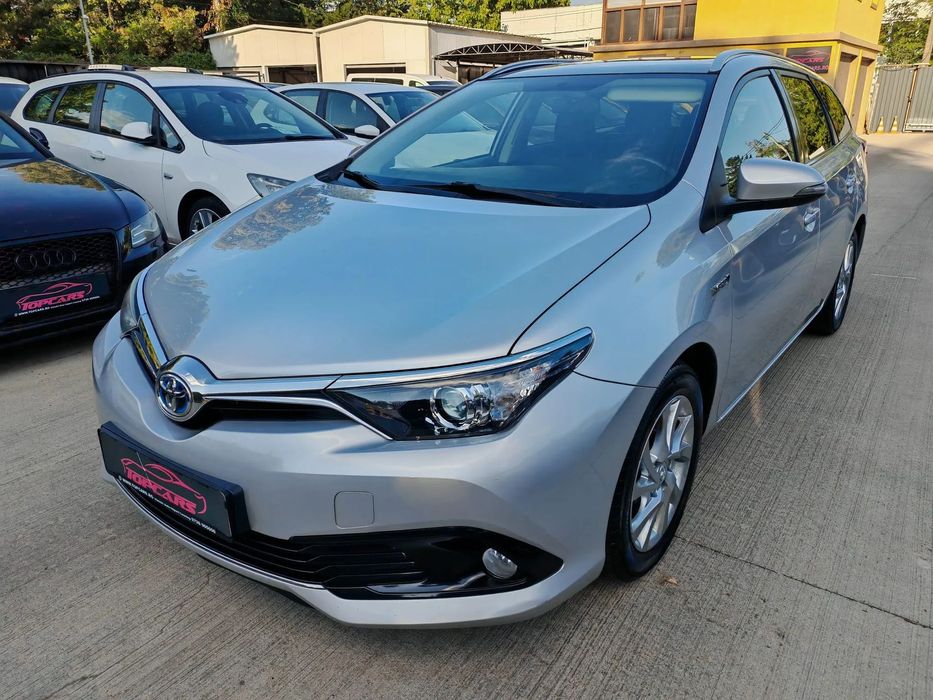 Toyota Auris Toyota Auris 1.8i Hybrid // Vindem in Rate Avans Zero cu Buletinul //