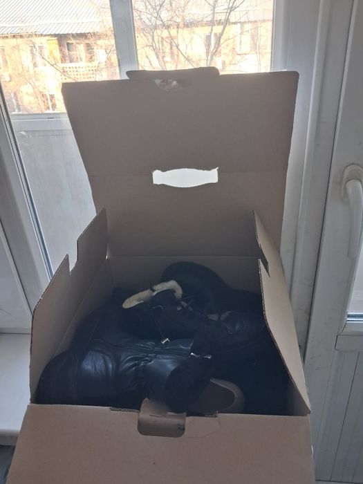 Продам детскую обувь полная коробка