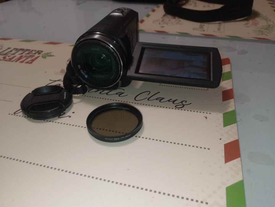 HandyCam Sony, GPS, SteadyShot, LCD tactil, Full HD, senzor Exmor E