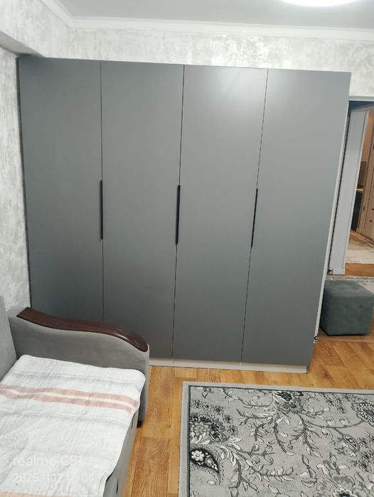 Шкаф распашной новый