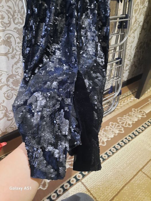 Платья Футляр черное