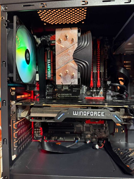 PC Intel Core i7-4790K 32GB RAM GTX 980 TI + Monitor