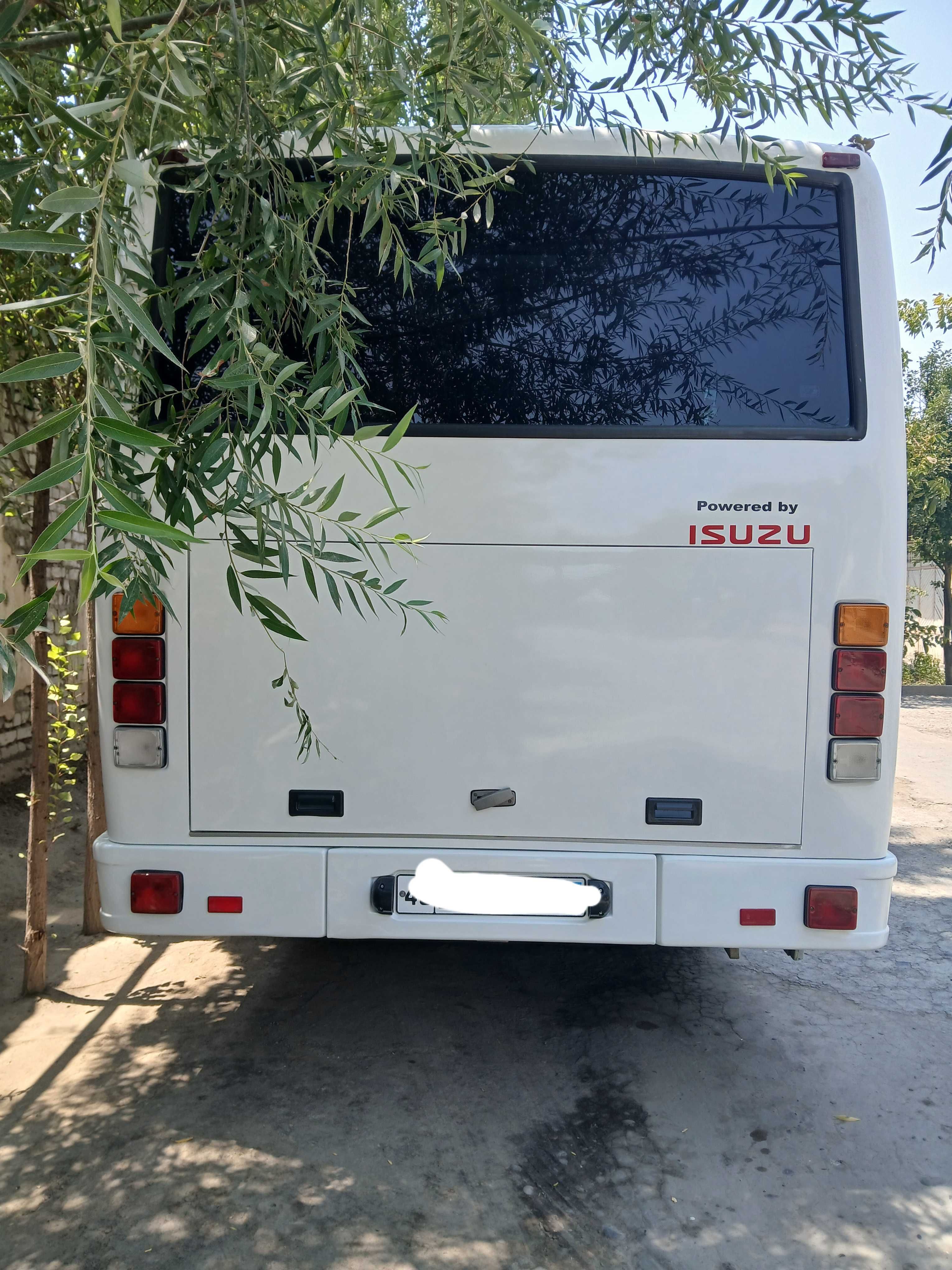 Исузи нс 40 автобус йили 2018
