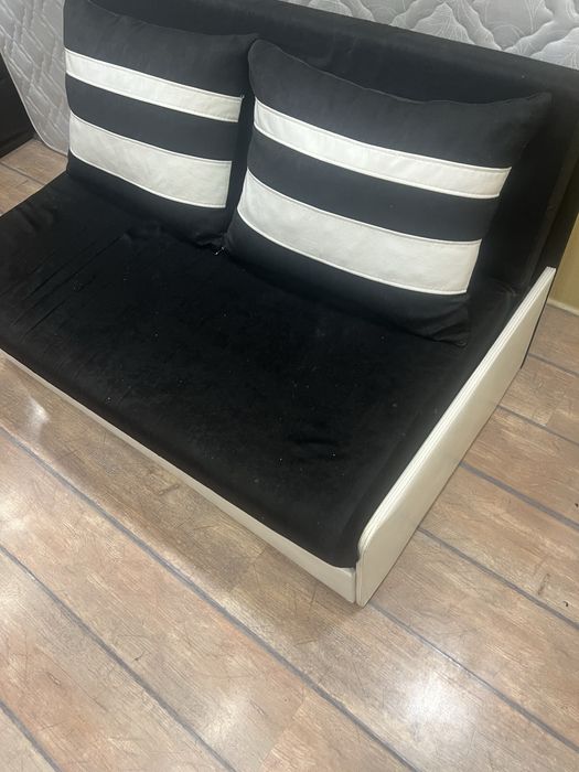 Диван /разтегателен/