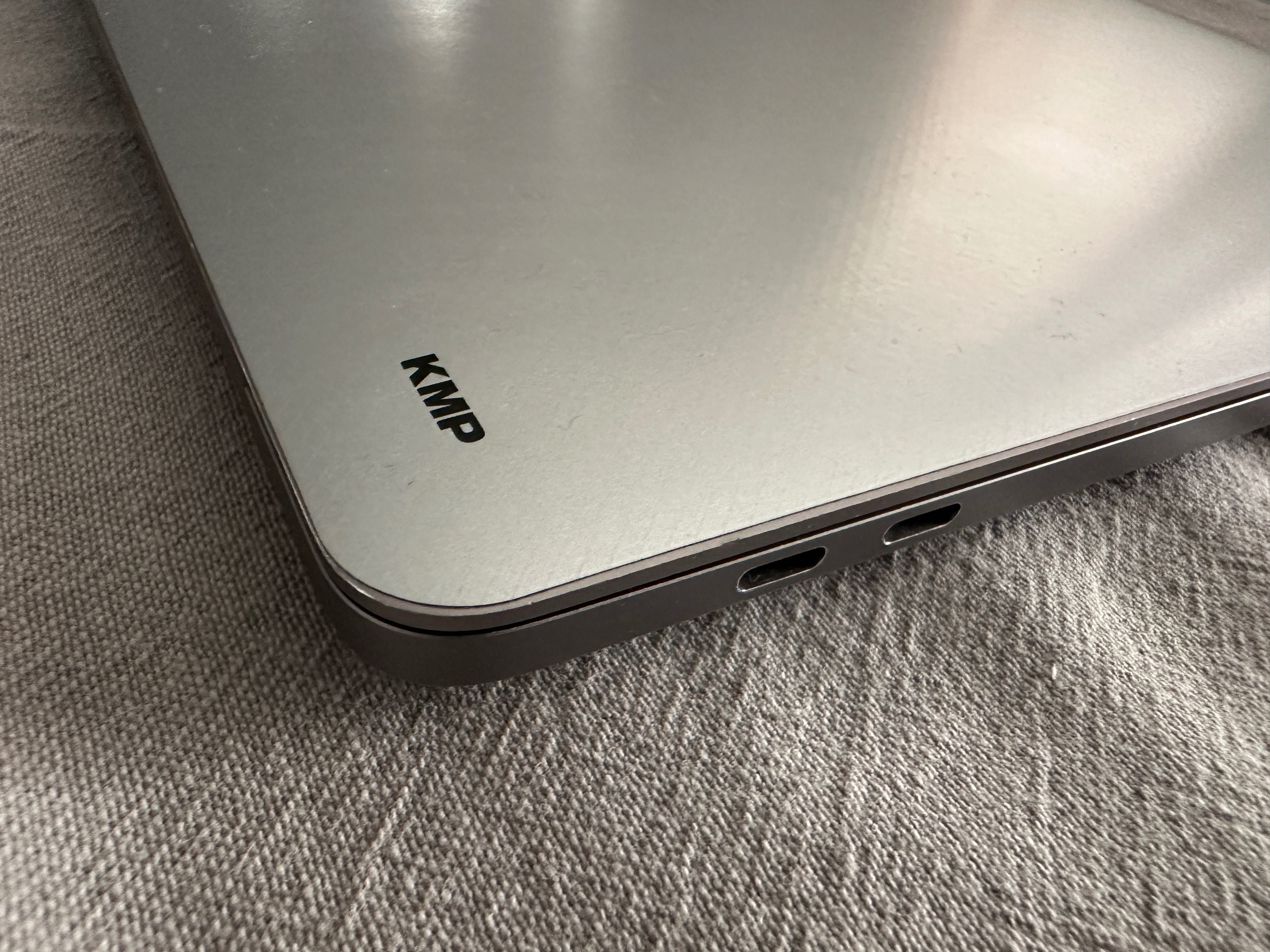 MacBook Pro 13 i7 16GB 1TB 2020