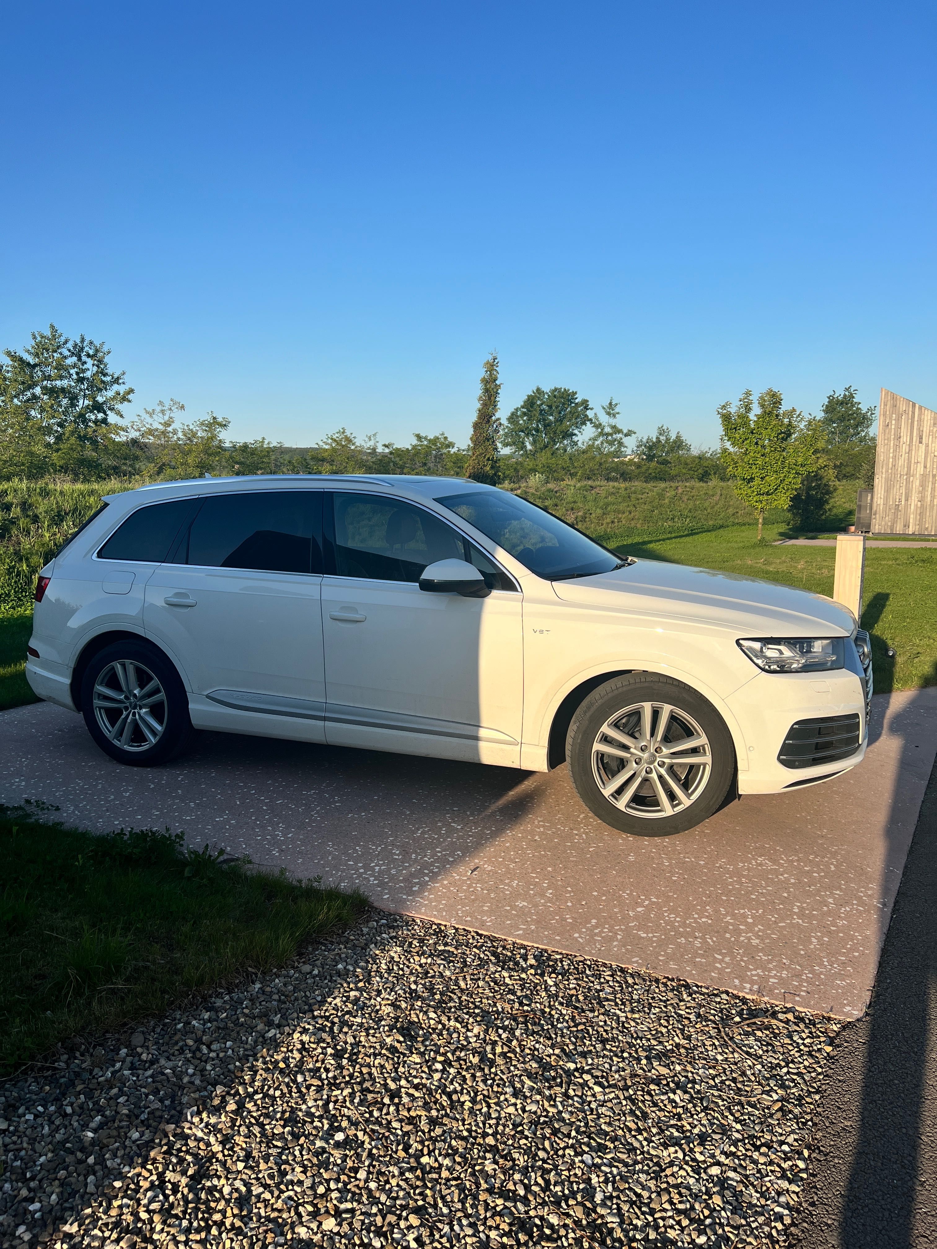 Audi SQ7 achizitie de noua !!!