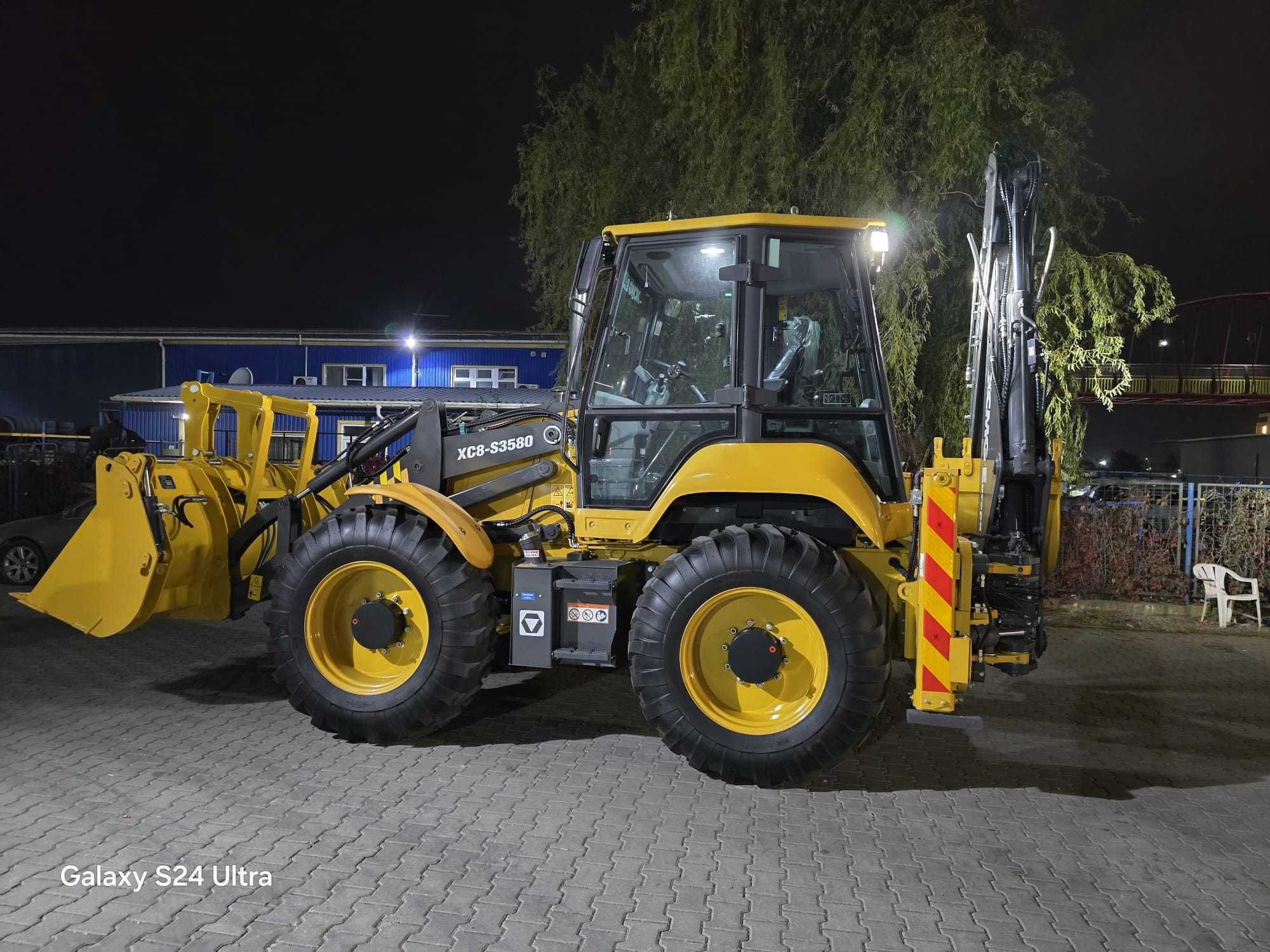 Buldoexcavator cu roti egale XCMG , XC8-S3580 , 10 tone , ( Nou-Stoc)
