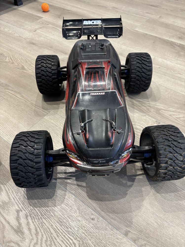 Traxxas erevo v1 brushless , траксас ерево пълен комплект