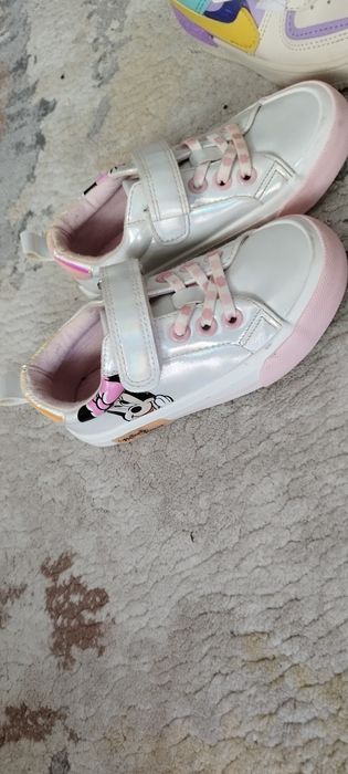 Adidași ptr fete
