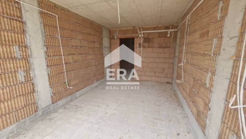 Панорамен апартамент с три спални за продажба в бутиков жилищен компле