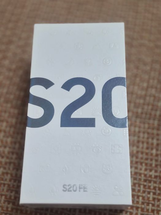 Срочно продам Samsung Galaxy S20