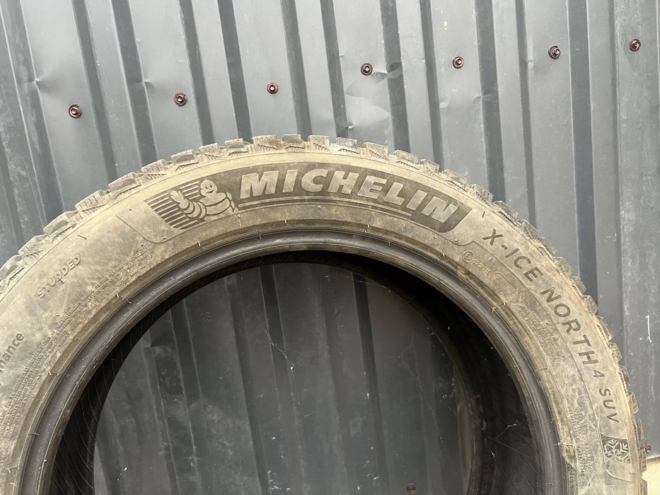 Зимние шипованные шины Michelin