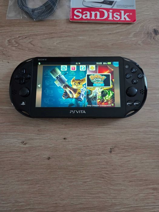 PS Vita Slim modat cu Sandisk ultra 128gb+adaptor SD2VITA impecabil