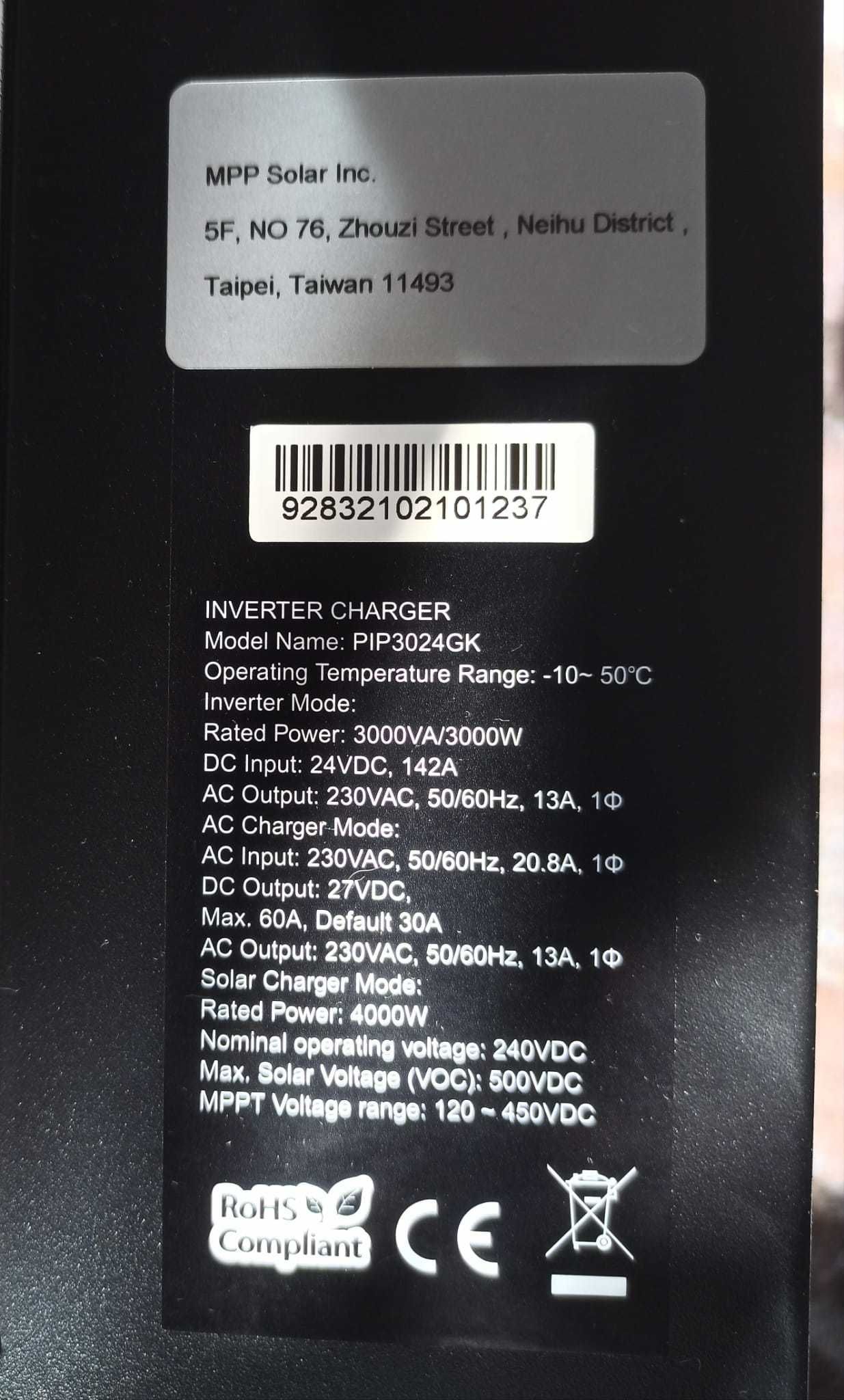 Vând invertor hibrid MPP Solar PIP 3024GK 3.0 kw (max PV 4.0 kw)