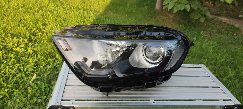 far stanga ford eco sport st line black