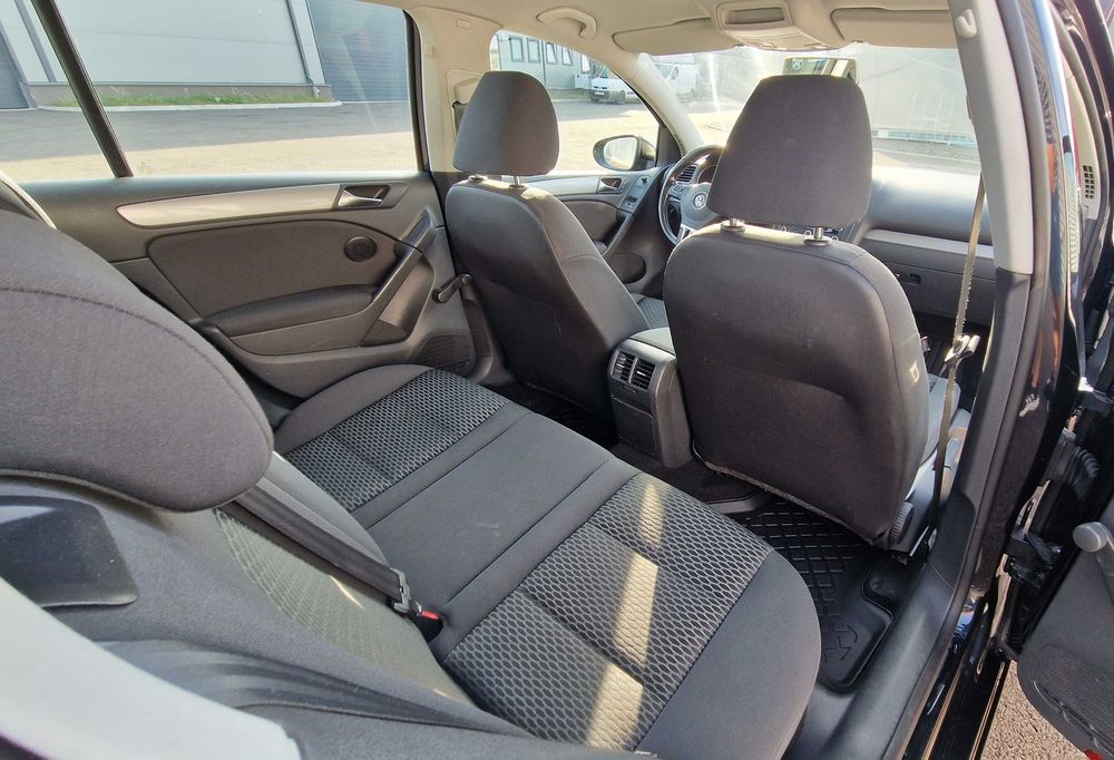 Volkswagen Golf 6 - 1.6 TDI