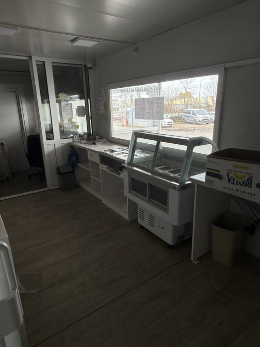 Фургон за бързо хранене и скара