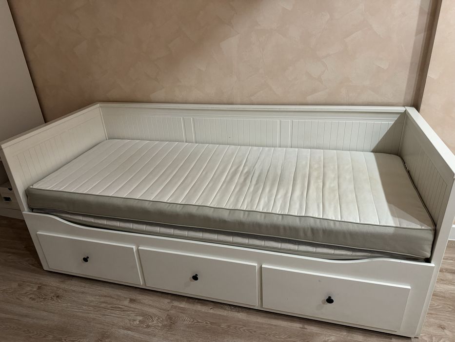 Кровать IKEA