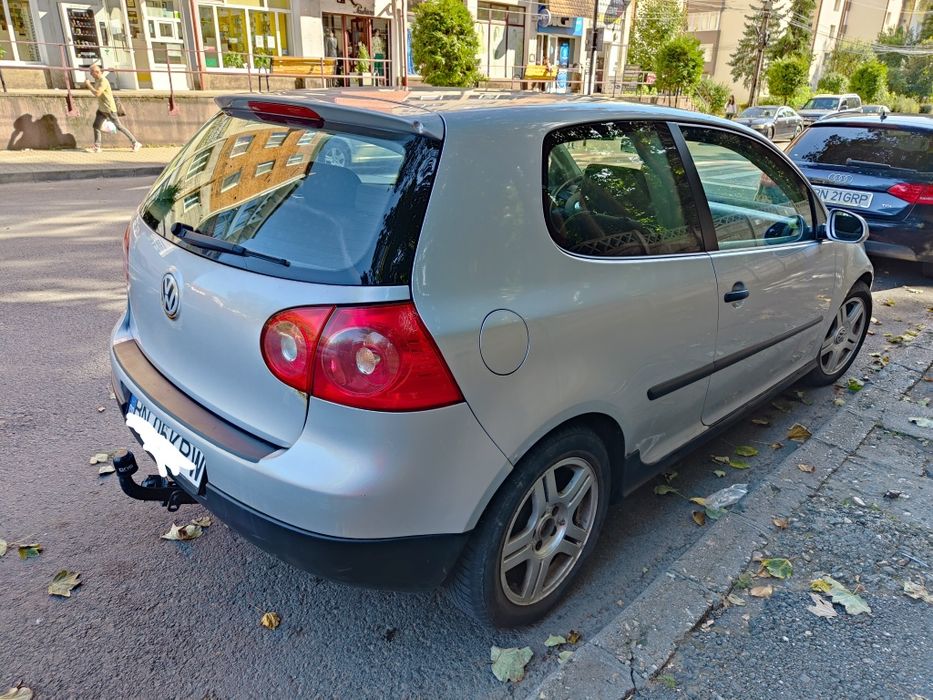Vând golf 5 1.9 tdi