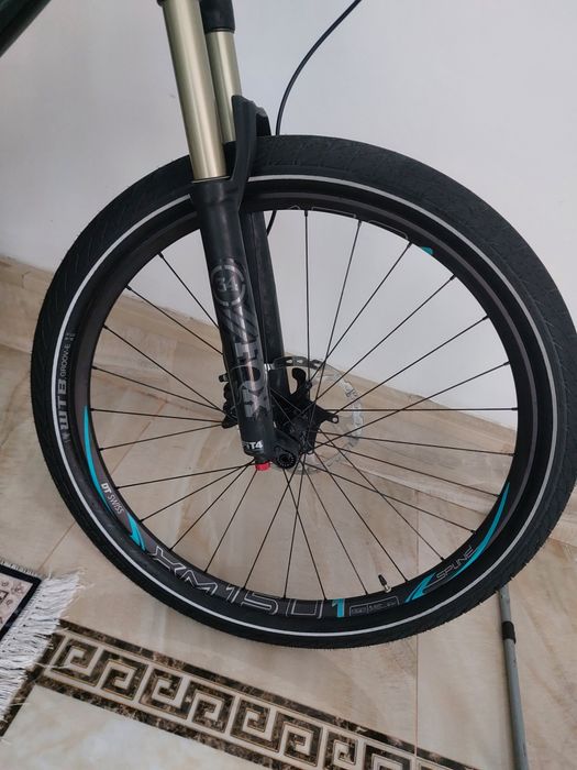 Vând bicicleta prone octane one