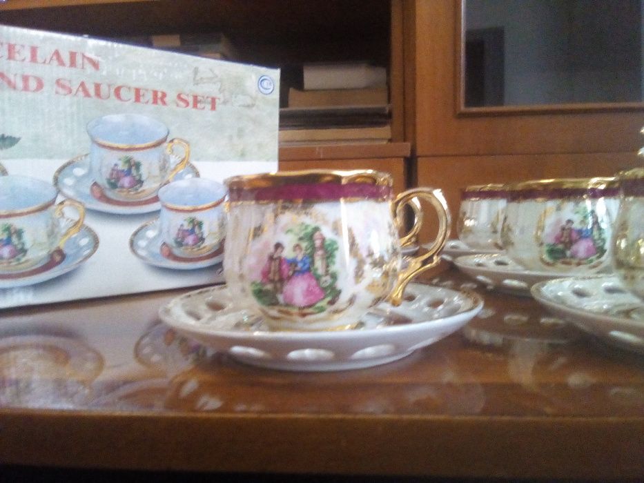 Serviciu / set de cesti de ceai / cafea din portelan sidefat victorian