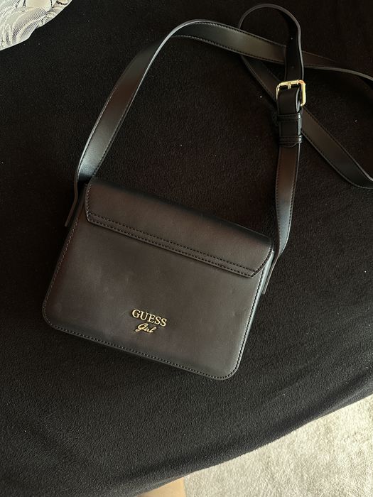 Чанта Guess girl