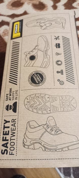 Чисто нови дамски Работни обувки PANDA 38 номер