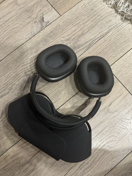 Продам наушники apple airpods max