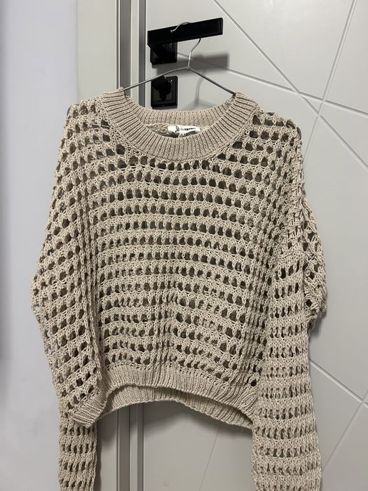 Екі киімді 4000 ға сатамын,болмаса бөлек алсаңыздар да болады