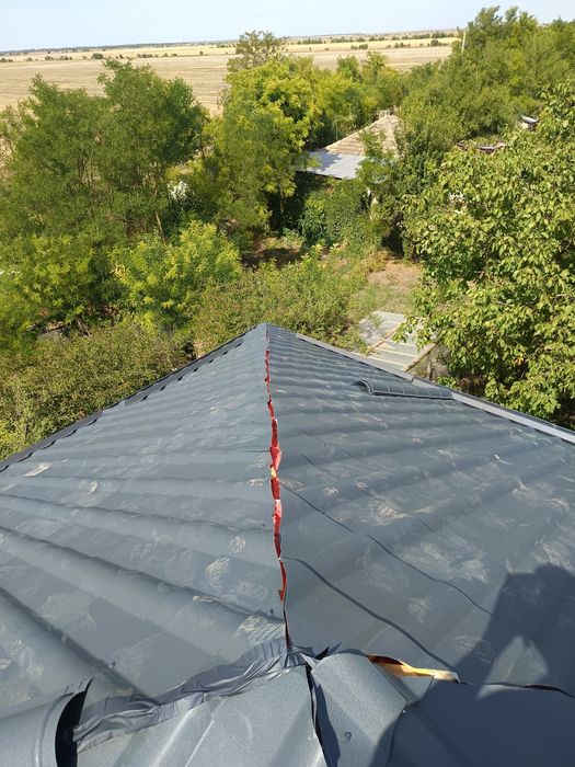 Firmă execut orice fel de acoperiș ne deplasăm în toată țara