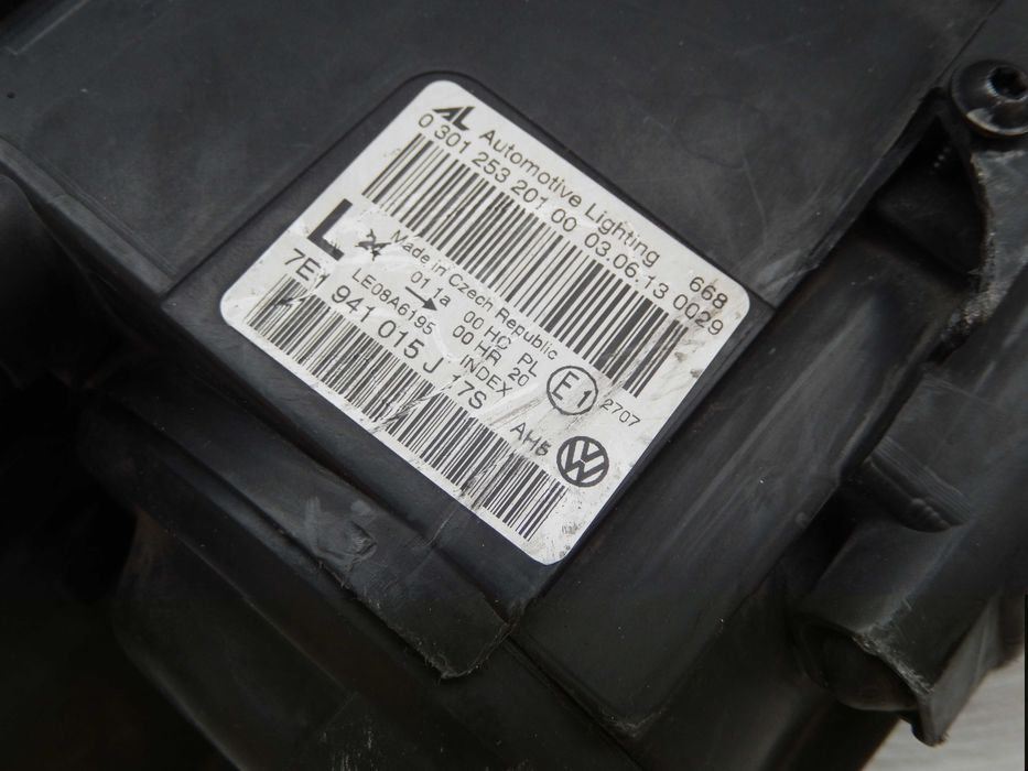 Фар VW Transporter Multivan