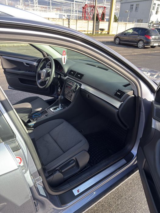 Vand Audii A4 b7 140 cp