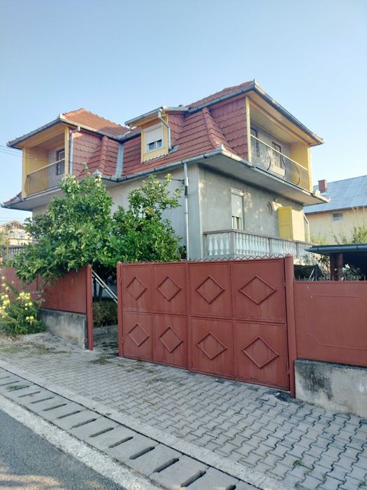 De vanzare casa zona Mulatau