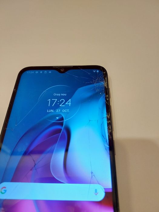 Smartphone Motorola G30, dual sim,128GB, 4G.Functional. Citiți anunțul