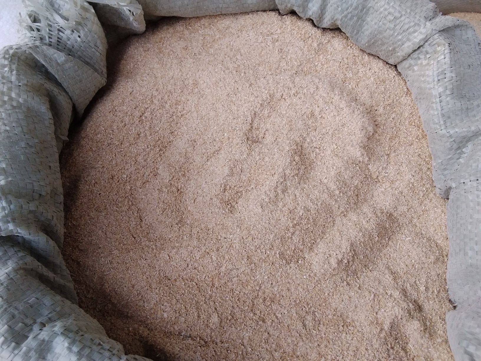 Рисовый отруби по 38 тн.кг.