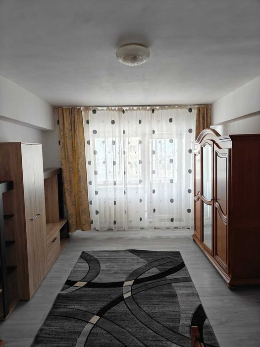 Închiriez garsonieră zona Rendezvous Gara