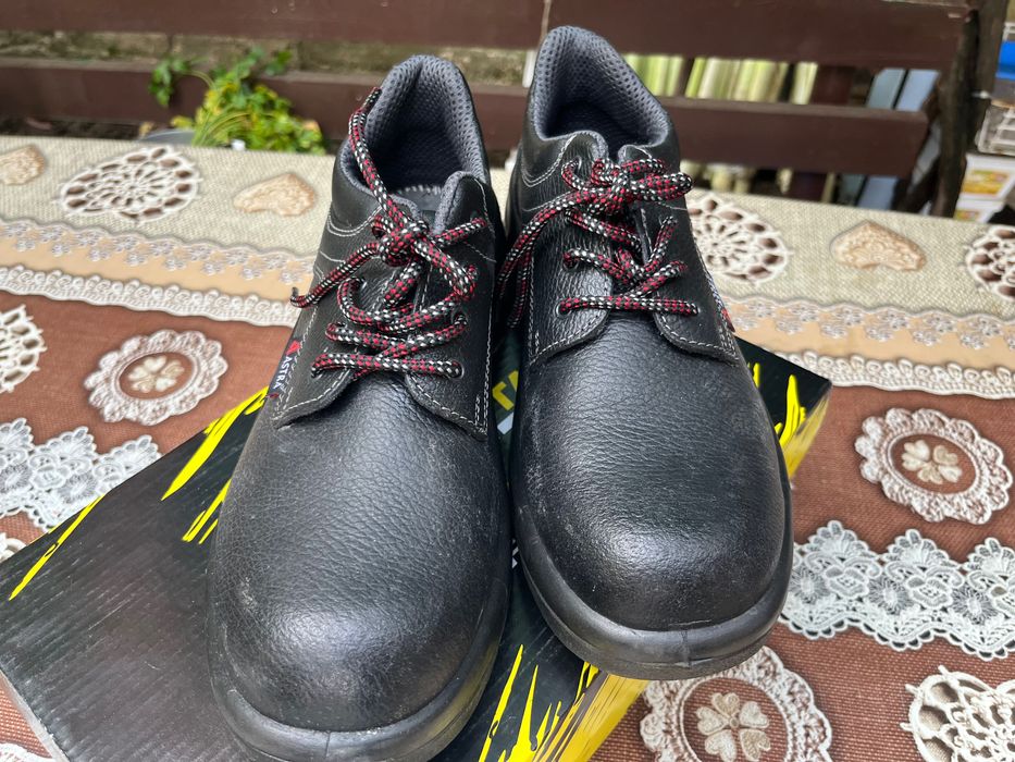 Работни обувки 45