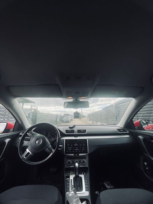 VW Passat 1.6 TDI DSG 2014--fara probleme--revizii la zi 6000€
