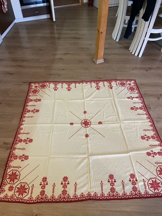 Портет,ретро камера,сахнчета,порцелан, везани покривки,кош за мотор.