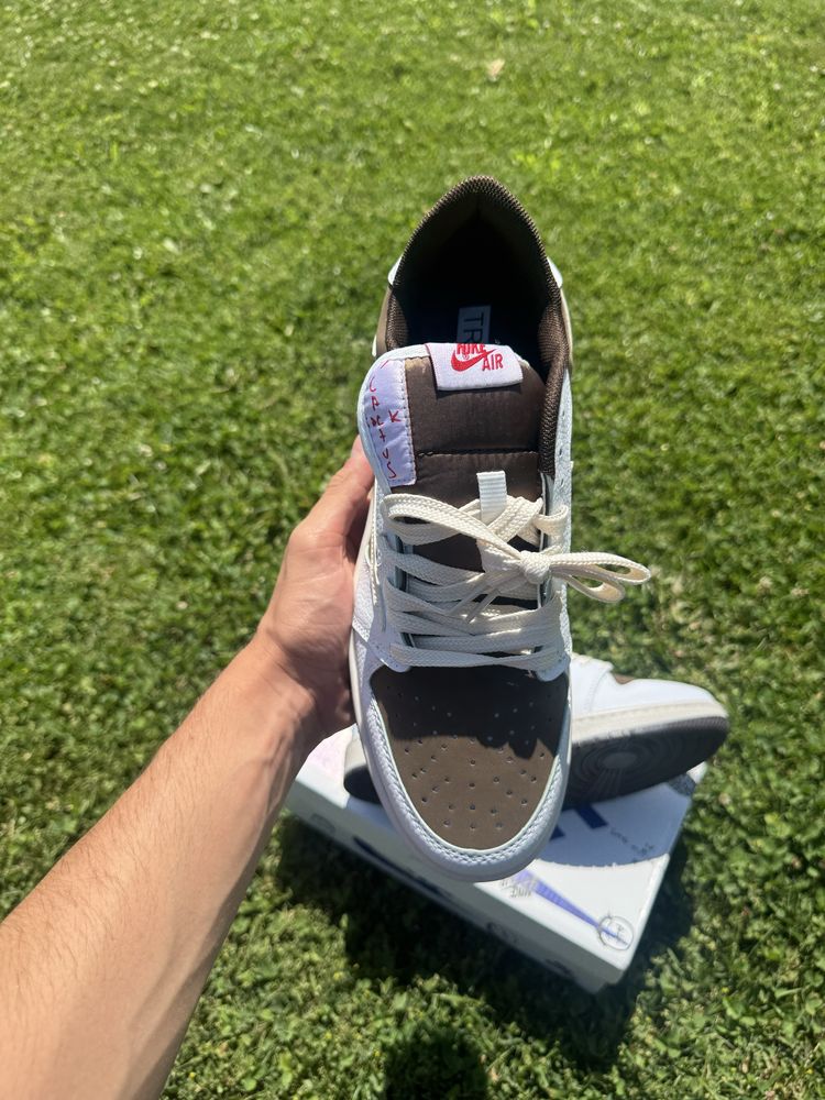 Travis Scott Low Reverse Mocha Jordan 1