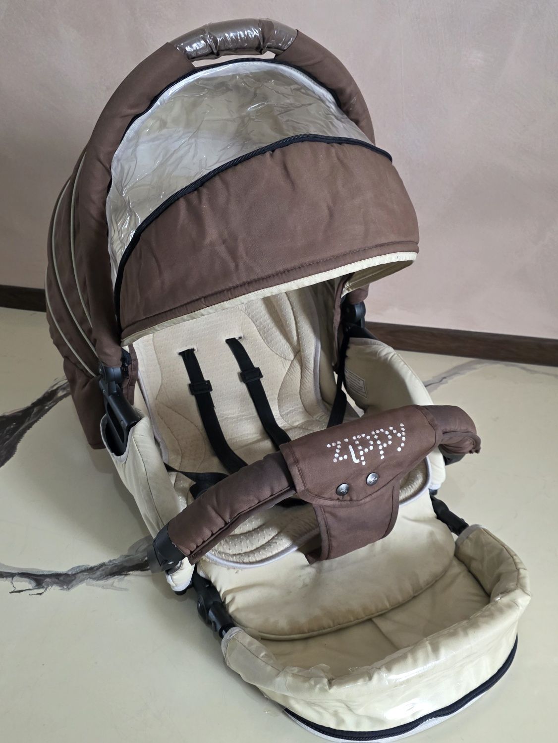 Бебешка количка Tutis Zippy 3в1