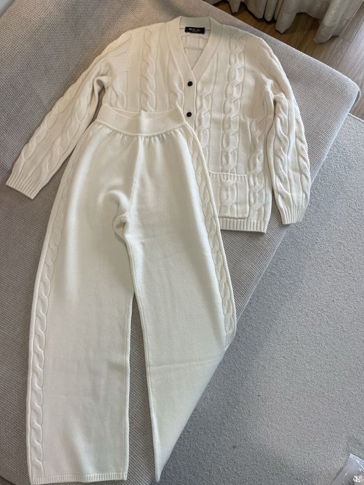Set tricot Loro Piano M-L 100% casmir nou