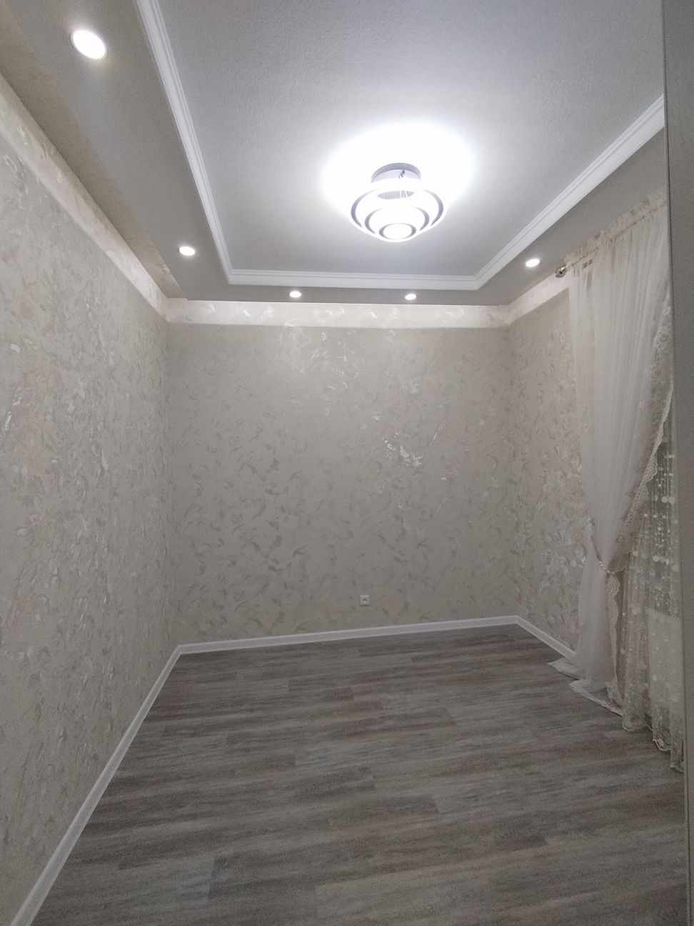 Продаётся 3х комнатная квартира на 3 этаже, Вокзал. Самарканд.