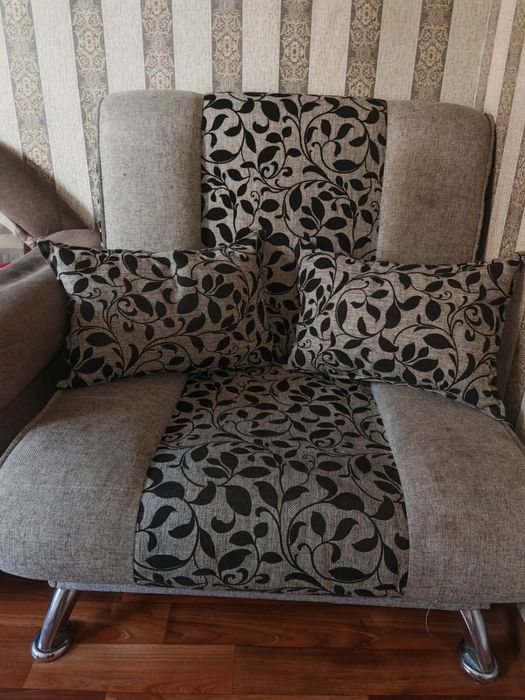 Продам диван комплект