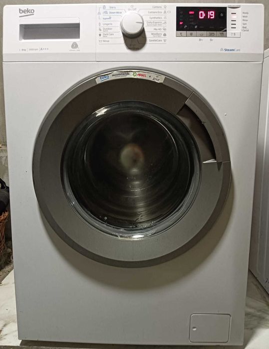 Masina de spalat rufe Slim Beko WUE 6512BWW, 6 kg, 1000 RPM, SteamCure