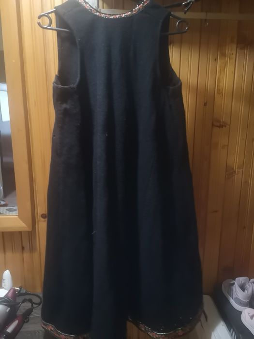 Стар сукман/носия