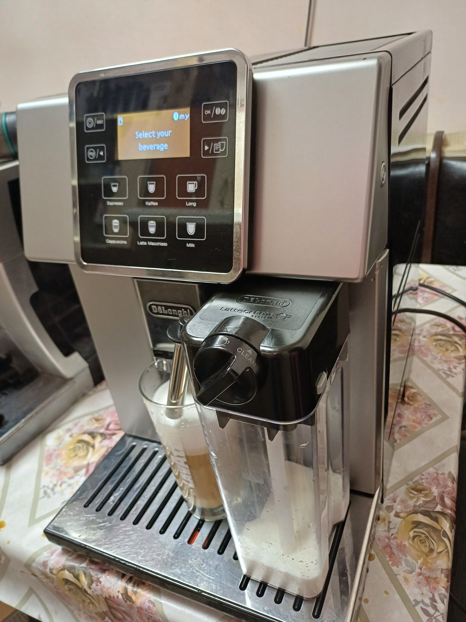 Espressor DeLonghi Perfecta Evo