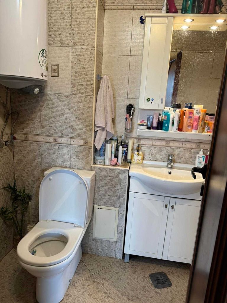 Продава се Тристаен апартамент в Варна, Колхозен пазар - 70 кв.м за 2070 €/кв.м - Снимка #4